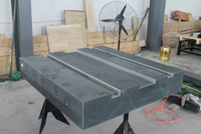 [大理石機(jī)械構(gòu)件]大理石機(jī)械構(gòu)件日常維護(hù)要做什么？裝配大理石機(jī)械構(gòu)件注意哪些事項(xiàng)？