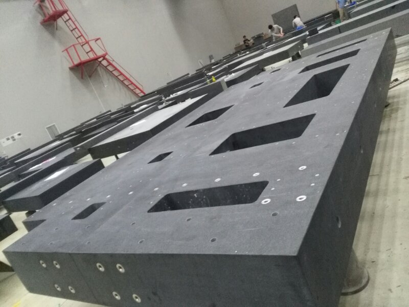 大理石構(gòu)件平臺(tái)是什么？揭秘高精度機(jī)械基座的選型與應(yīng)用